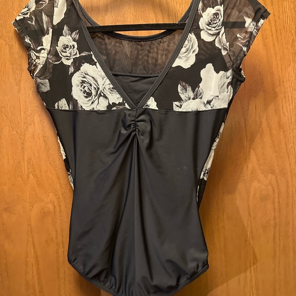 AK Dancewear AL - Picture 3 of 4